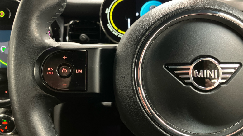 MINI Hatchback 135kW Cooper S Level 2 33kWh 3dr Auto Electric Hatchback